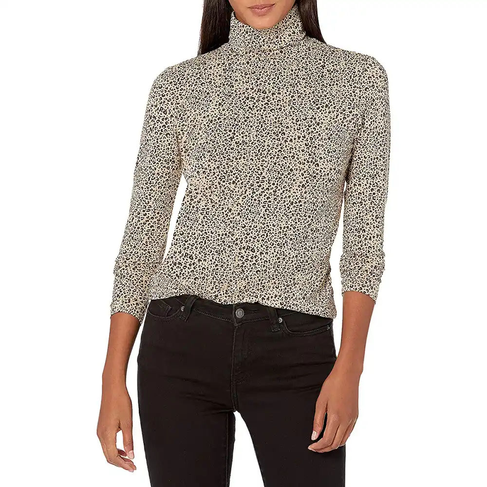 Amazon Essentials Classic-Fit Long-Sleeve Turtleneck Top