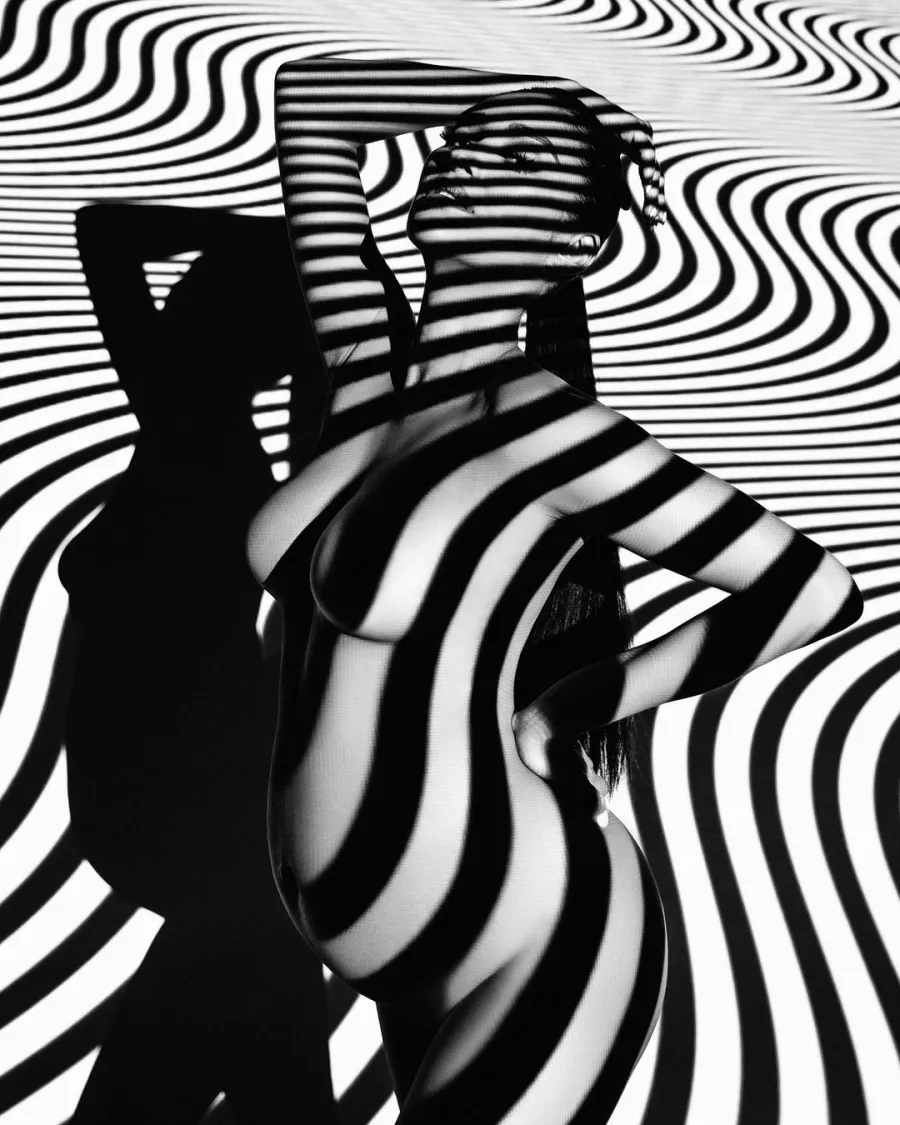 Shay Mitchell Celebrities Who Have Posed Nude While Pregnant