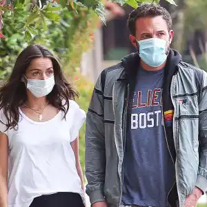 Ana de Armas Gets a Dramatic New Haircut Amid Ben Affleck Split