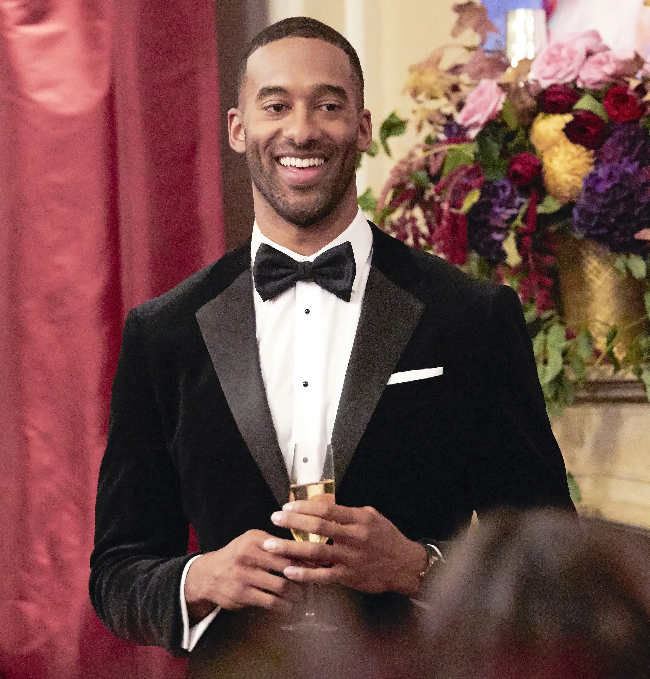 Bachelor Nation Has Questions About Matt James Kissing Tactic And He Answers