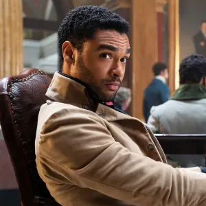 Bridgerton’s Rege-Jean Page Reveals His Vice While on Set