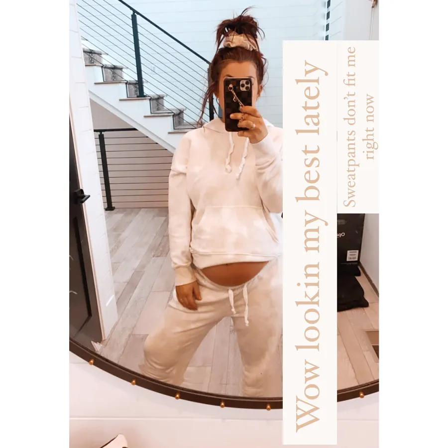 Chelsea Houska Baby Bump Album Her Pregnancy Pics Ahead 4th Child Sizing Up