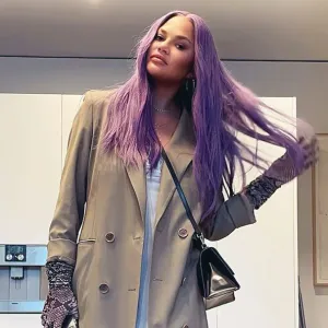 Chrissy Teigen Debuts an Edgy New Hairstyle: 'The Wig Life Chose Me'