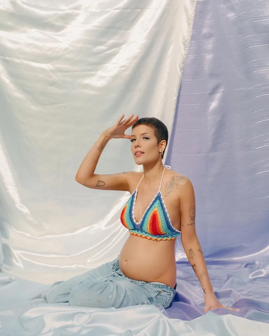 Halsey Pregnant Baby Bump