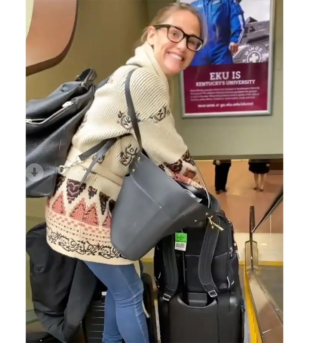 Jennifer Garner Loving Reflects on Pre-Pandemic Travel With Funny Video