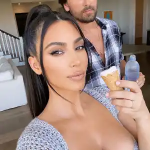 Kim Kardashian All The Recent Times She Wore Her Wedding Band