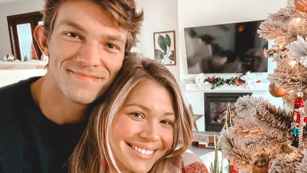 Pregnant 'Bachelor in Paradise' Alum Krystal Nielson and Boyfriend Miles Bowles Move In Together