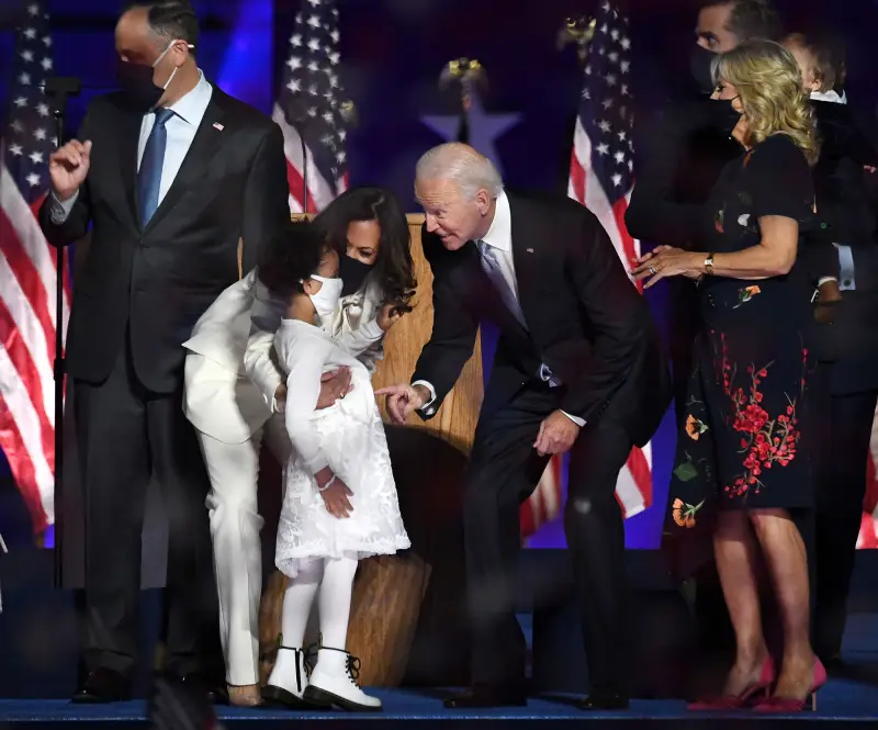 Major Moment Kamala Harris Sweetest Moments With Her Niece Meena Harris 2 Daughters