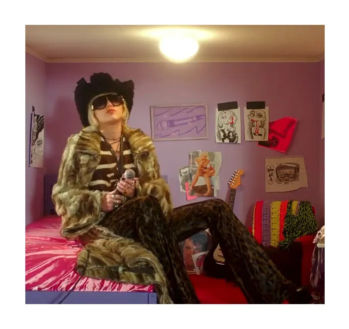 Miley Cyrus Stars Who Performed Online Concerts Amid the Pandemic