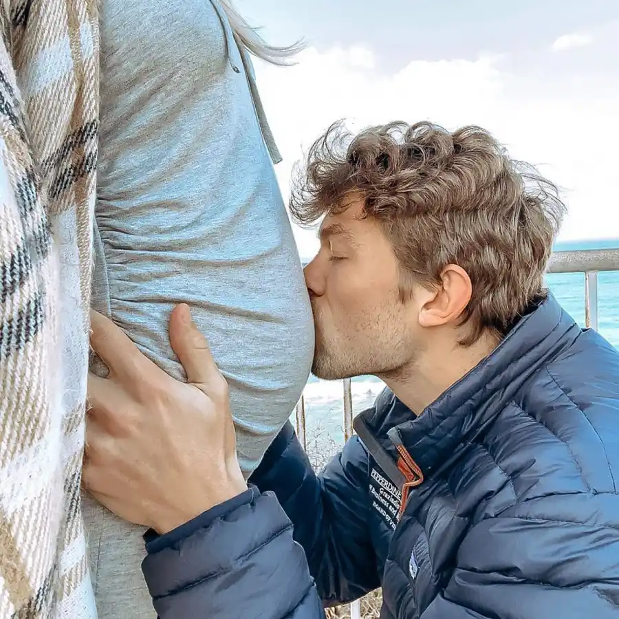 'BiP' Bump Album! See Krystal Nielson's Pregnancy Pics at 26 Weeks