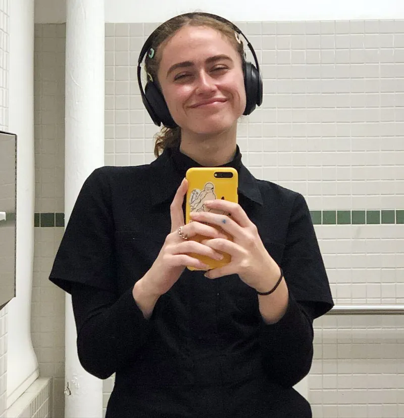 Who Is Kamala Harris Stepdaughter Ella Emhoff 6 Things Know