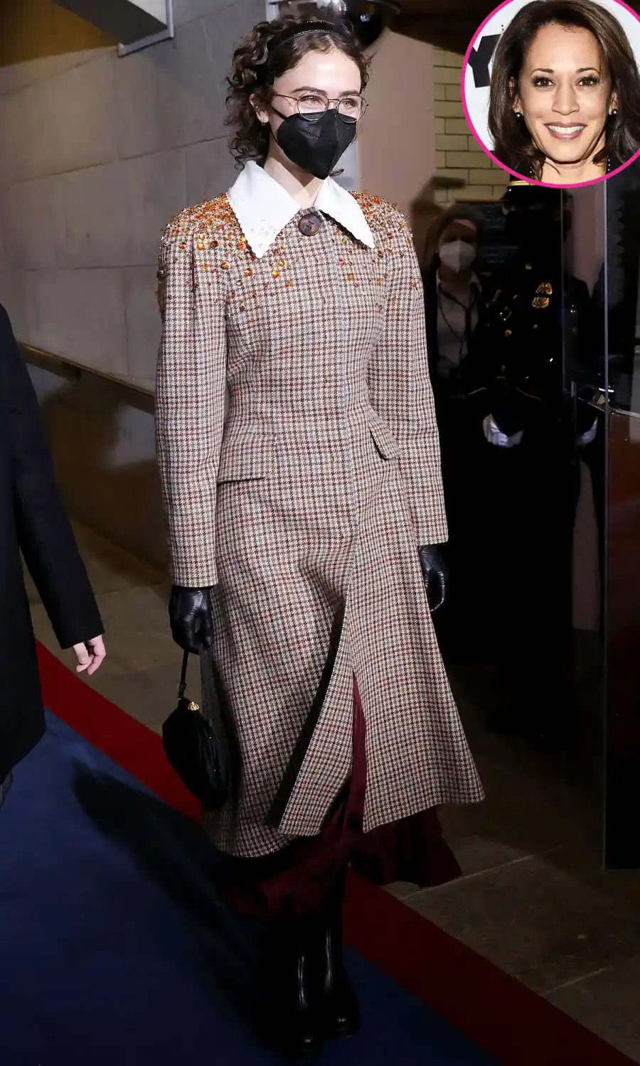 Who Is Kamala Harris Stepdaughter Ella Emhoff 6 Things Know