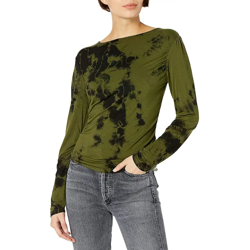 kendall-kylie-jenner-amazon-tie-dye-top