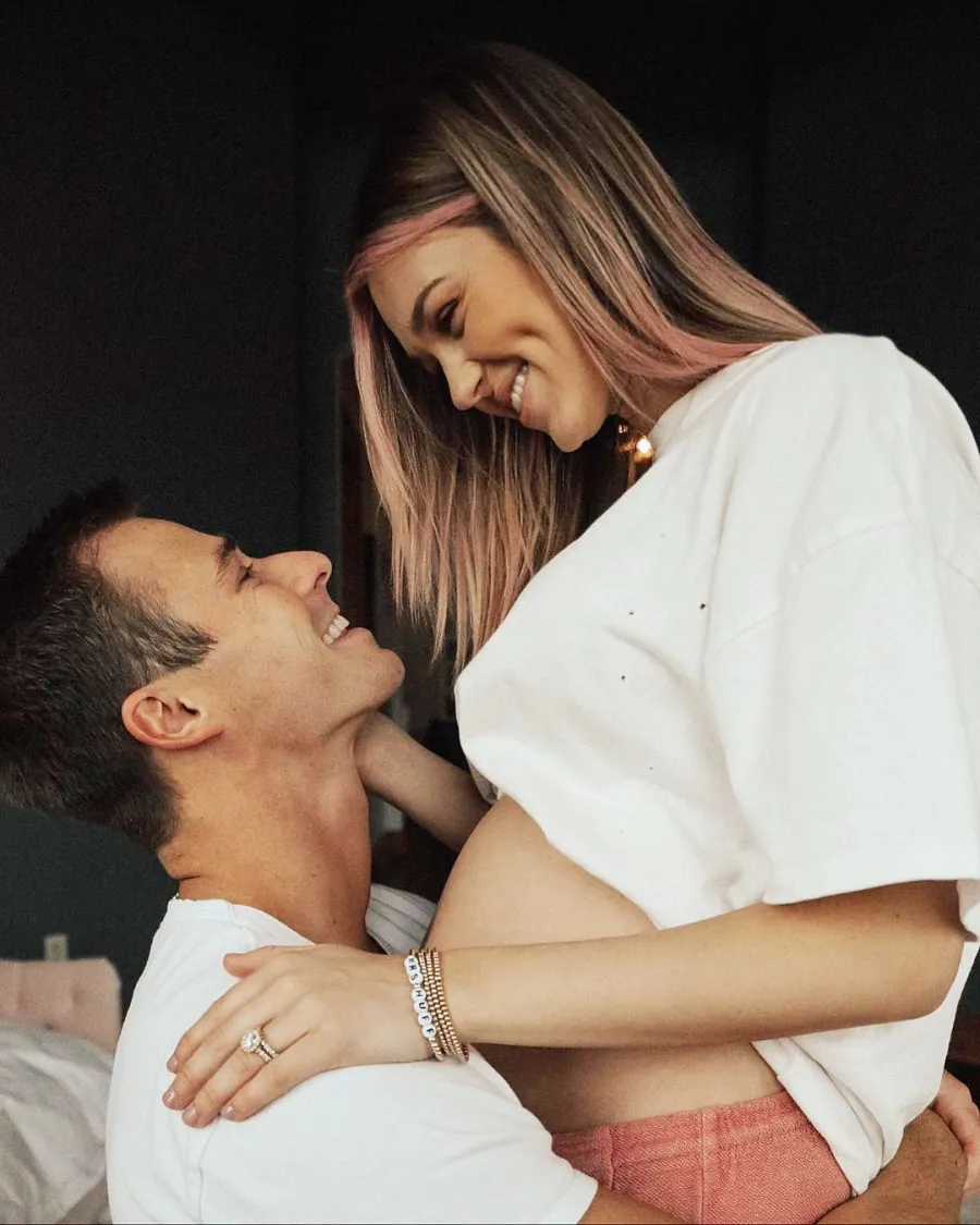 Pregnant Sadie Robertson Shares Maternity Shoot Pics Ahead of First Childs Arrival