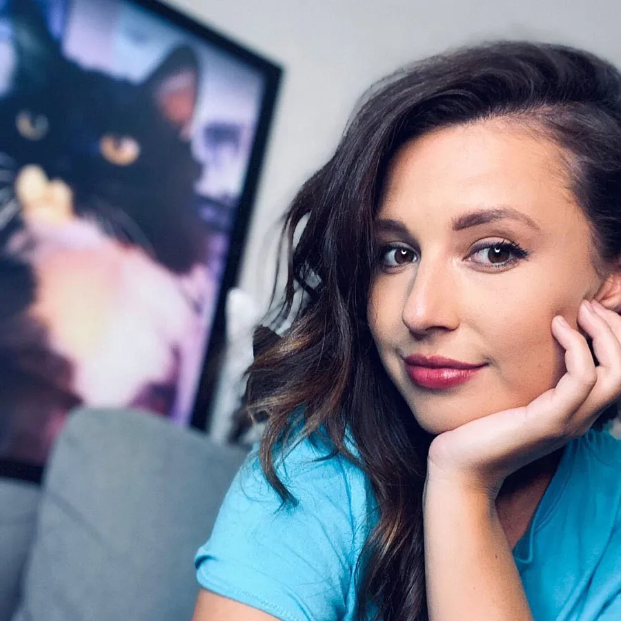 5 Things Know About Bachelor Katie Thurston