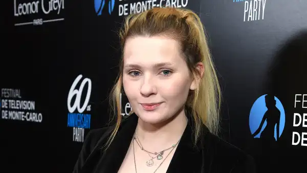 Abigail Breslin Claps Back at Trolls 'Disgusting' COVID Comments While Her Dad Fights 'For His Life'