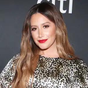 Ashley Tisdale Stuns Nude Baby Bump Pic