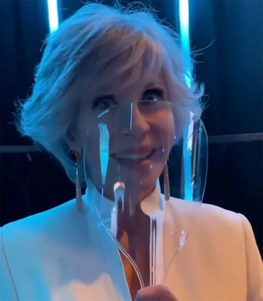 Best Golden Globe Selfies Throughout the Show’s History