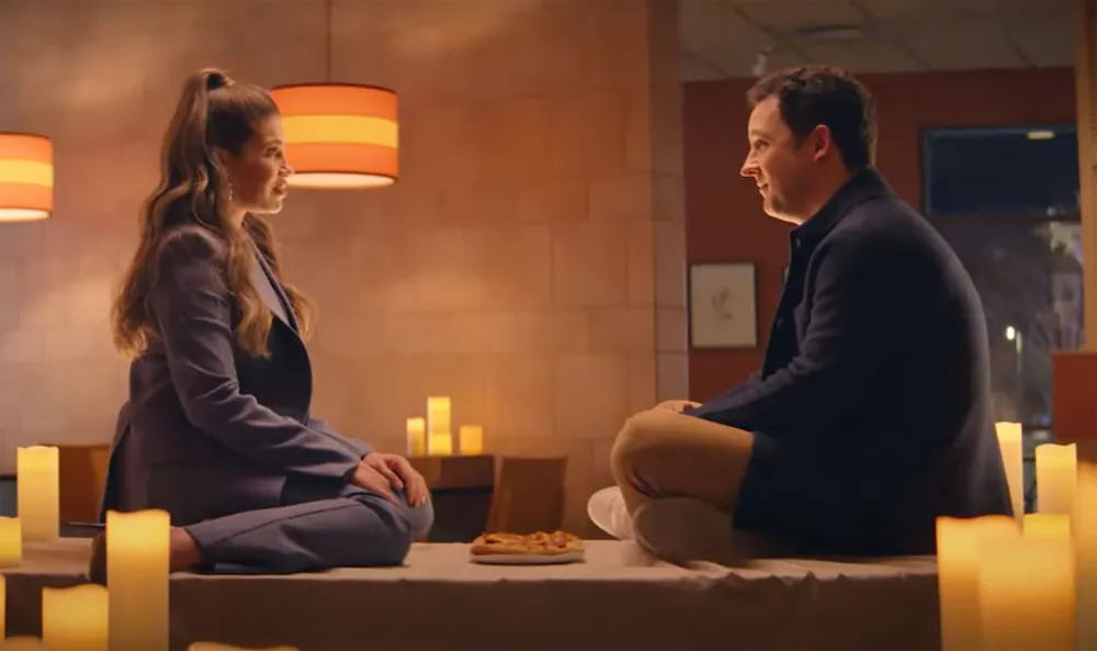 Boy Meets World&rsquo;s Ben Savage, Danielle Fishel Reunite for Panera Bread: Watch