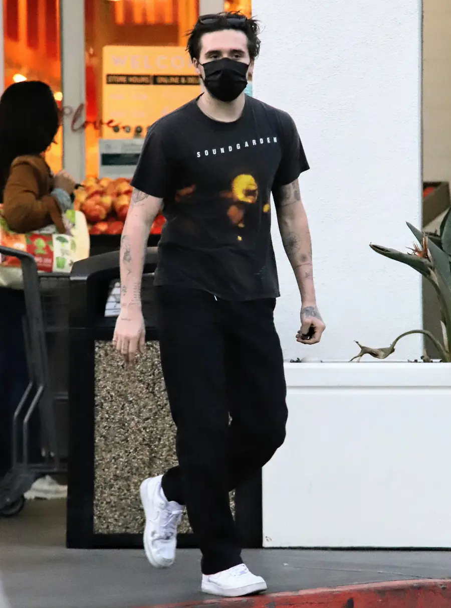 Brooklyn Beckham Wears Ring Amid Nicola Peltz Marriage Rumors 4
