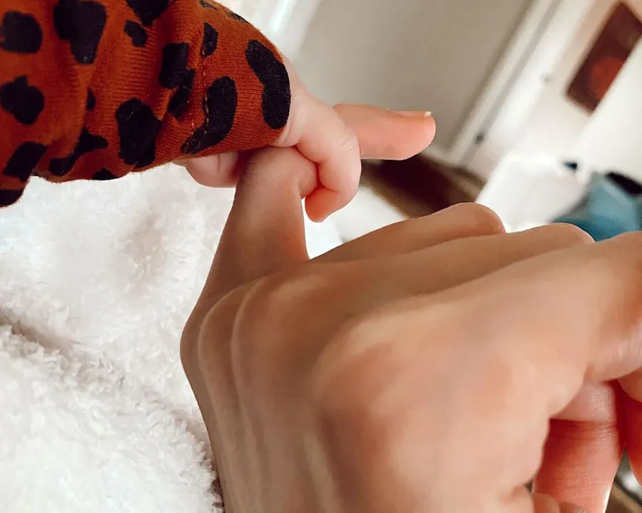 Gigi Hadid Talks 'Crazy' Replica Luxury Handbag Birth, Blake Lively and Ryan Reynold’s Parenting Advice and More in ‘Vogue’ Interview: Revelations