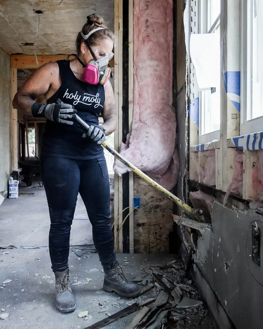 Good Bones Mina Starsiak Hawk Shows Off New Body After Weight-Loss Surgery