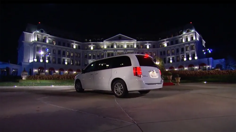 Heather Martin Explains Why She Rolled Up to The Bachelor in a Minivan 2