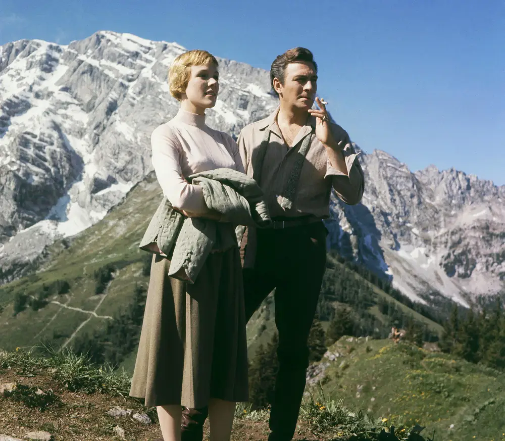 Julie Andrews Reacts to Death of Sound of Music Costar Christopher Plummer 2