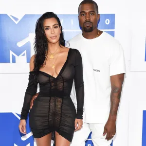 Kanye West Spotted Wearing His Wedding Ring as Kim Kardashian Divorce Speculation Continues 2