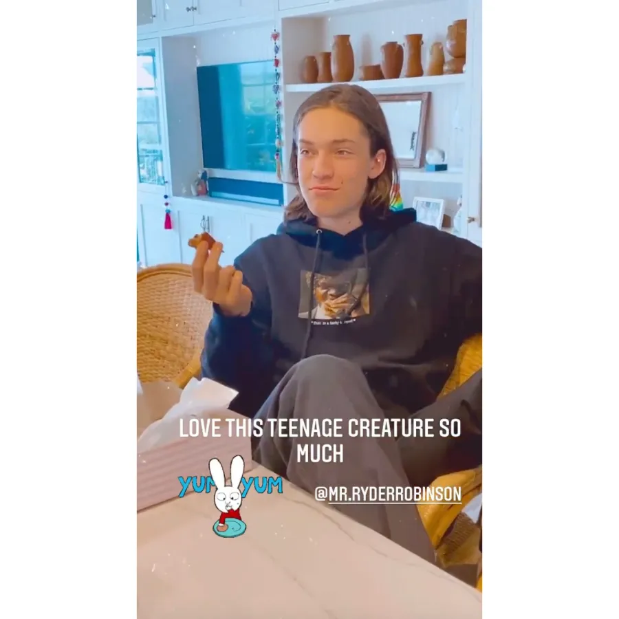 Kate Hudson’s Teenage Creature Tells Her to Stop Filming Him