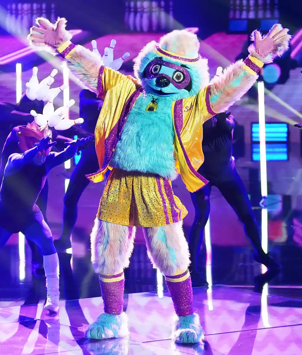 Maksim Chmerkovskiy Says Wife Peta Murgatroyd Was Jealous of His Masked Dancer Routines 2