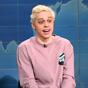 Pete Davidson Jokes About Spending Valentine’s Day With His Mom, Getting His Tattoos Removed