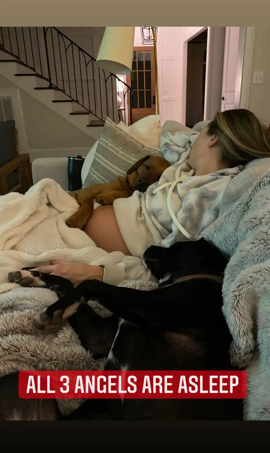 25 Weeks! Why Pregnant Lauren Bushnell Worried Her Belly Was ‘Too Big'