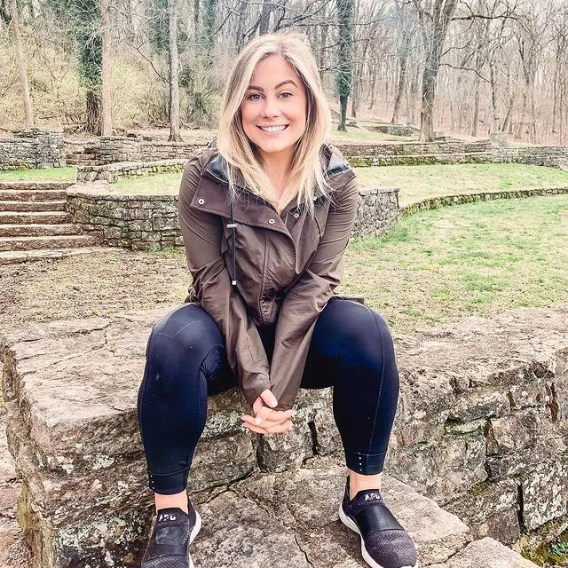 Pregnant Shawn Johnson Tests Positive for COVID-19