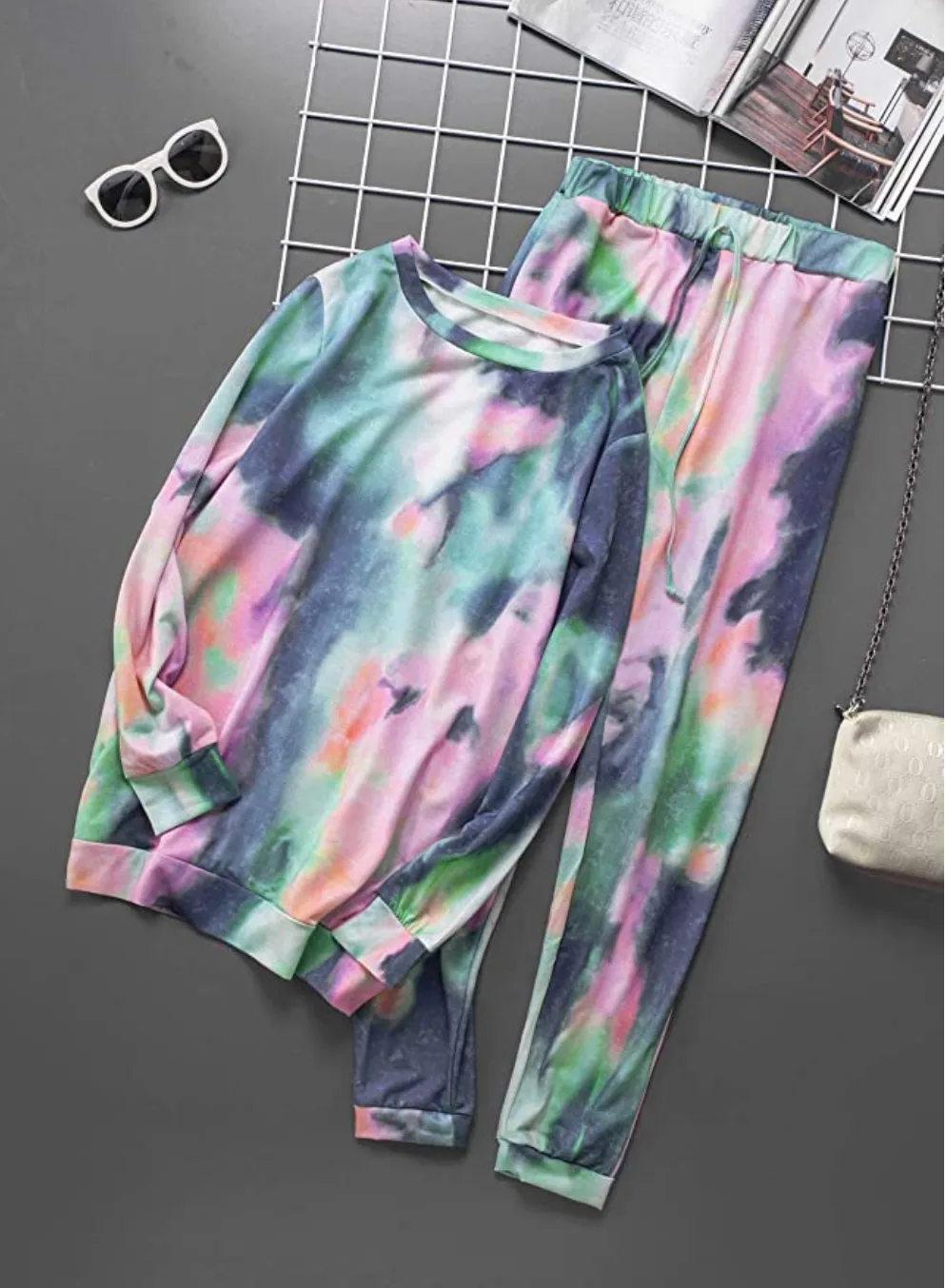 ROSKIKI Women's 2 Pieces Tie Dye Pajamas Set Long Sleeve Pullover with Long Pants Sweatsuit
