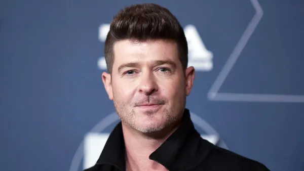 Robin Thicke Says He Is a ‘Total Believer’ in Going to Therapy With Fiancee April Love Geary and Ex-Wife Paula Patton
