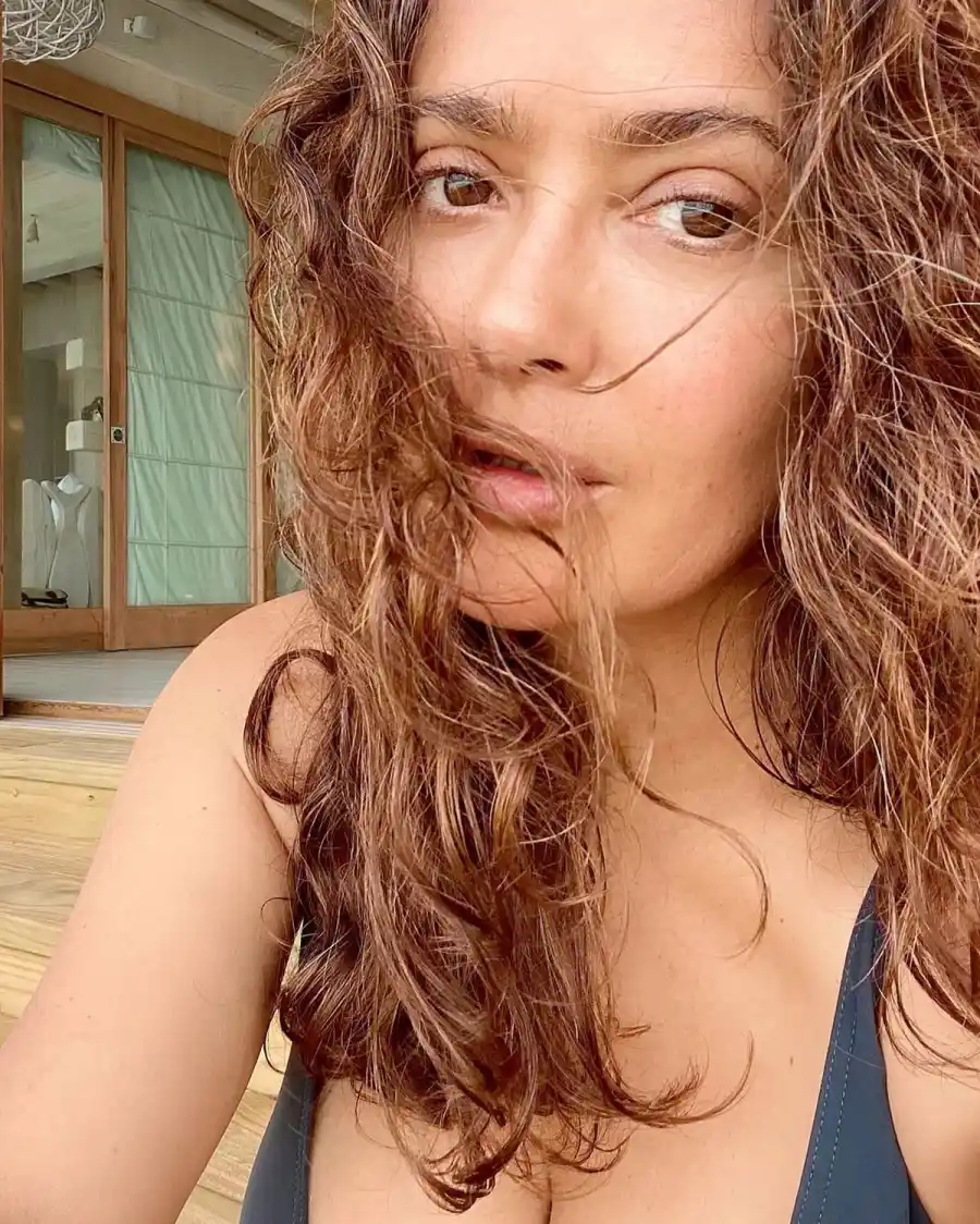 54-Year-Old Salma Hayek Looks Like a Teen in Makeup-Free Selfie