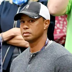 Tiger Woods Was Conscious After Car Crash Has Injuries Both Legs
