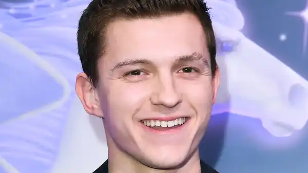 Tom Holland Flashes Shaved Legs in Pantsless Interview: Watch