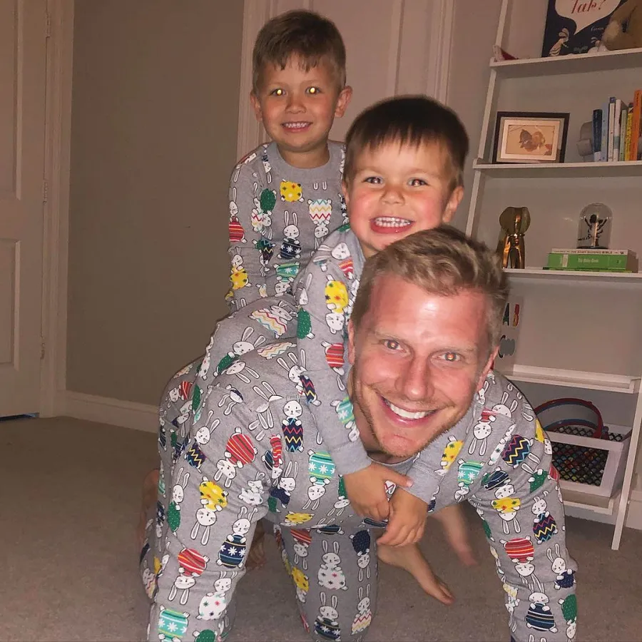 Sean Lowe Playing with Sons Catherine Giudici and Sean Lowe Family Album