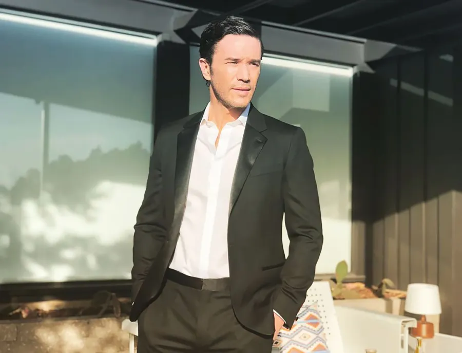 2021 Critics Choice Awards Hottest Hunks - Tom Pelphrey