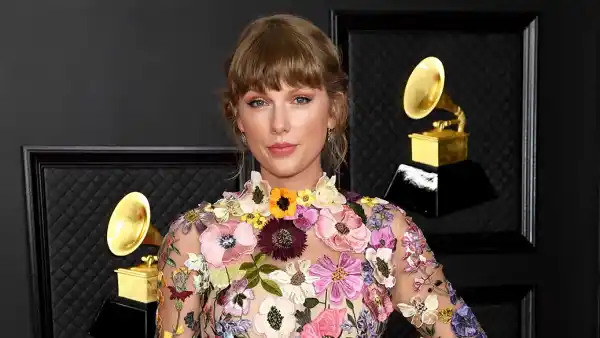 2021 Grammy Awards Red Carpet Arrivals - Taylor Swift