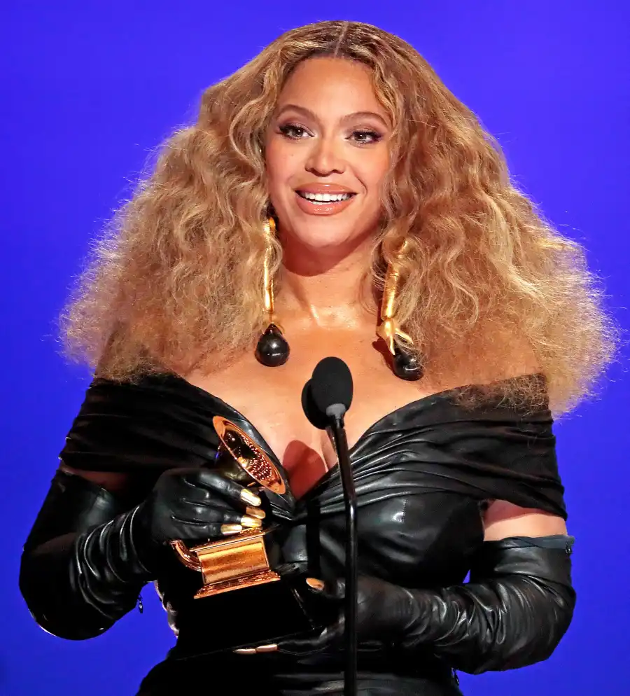 2021 Grammys Awards Best Bling - Beyoncé