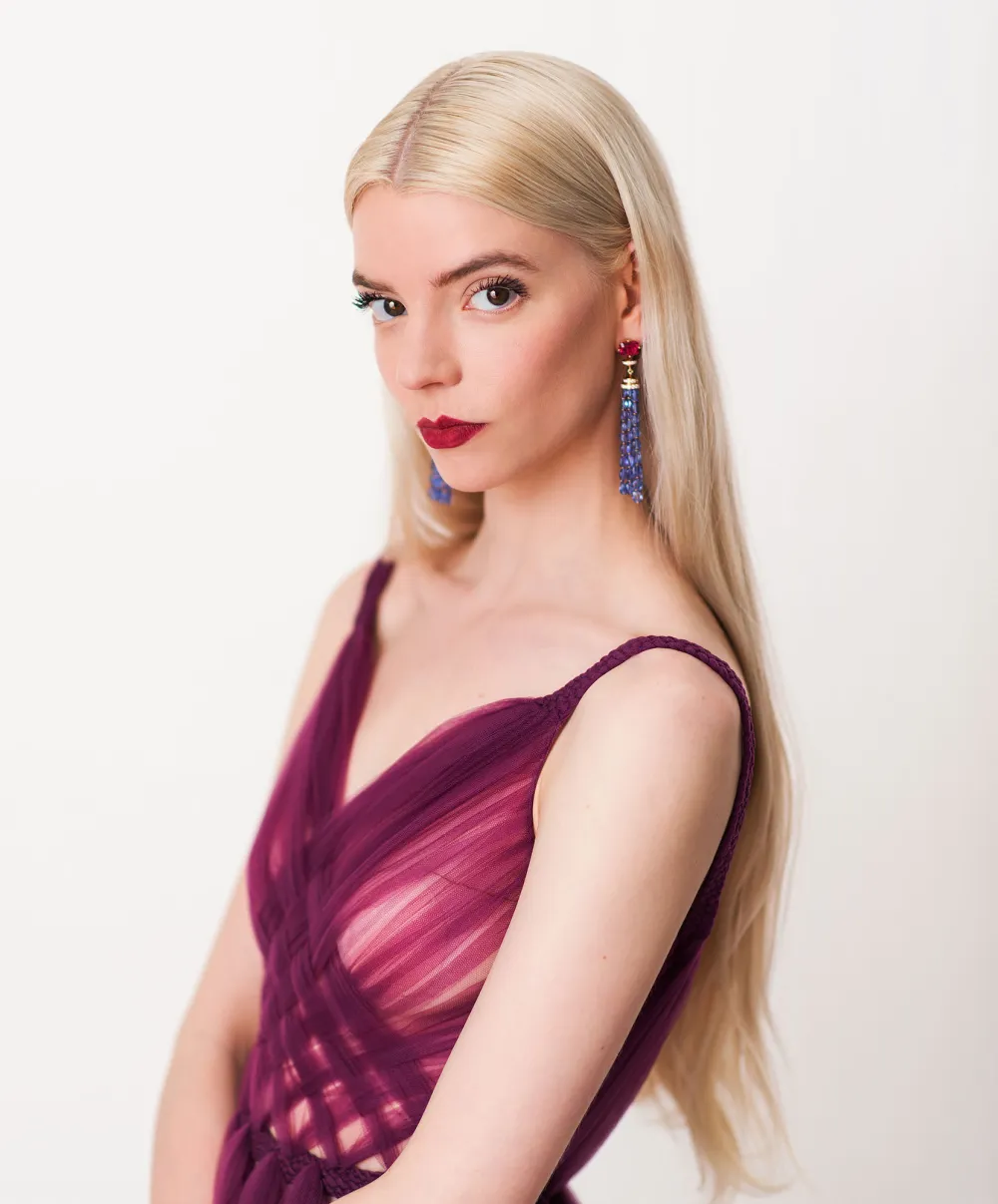 Anya Taylor-Joy Did Her Own Makeup for the Critics&rsquo; Choice Awards: Pics