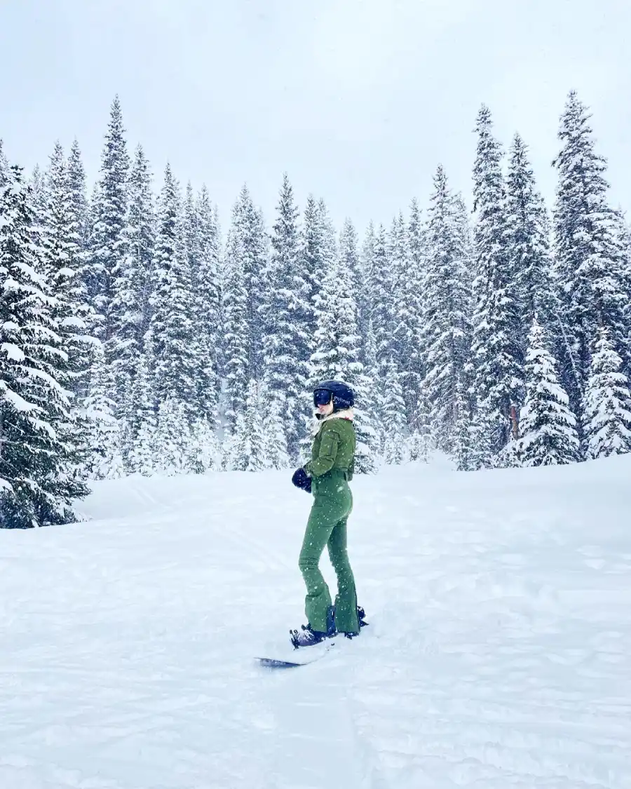 Emma Roberts Celebrity Snow Bunnies Stars Who Love Winter Wonderland Emma Roberts