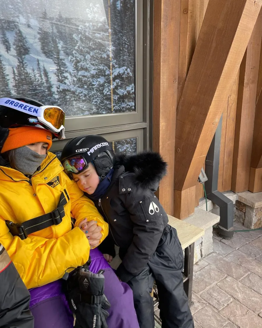 Inside Kourtney Kardashian’s Colorado Ski Trip With 3 Kids