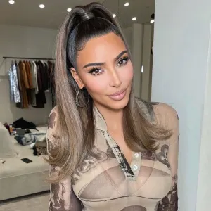 Kim Kardashian Falls Asleep at Salon While Getting Her Hair Done