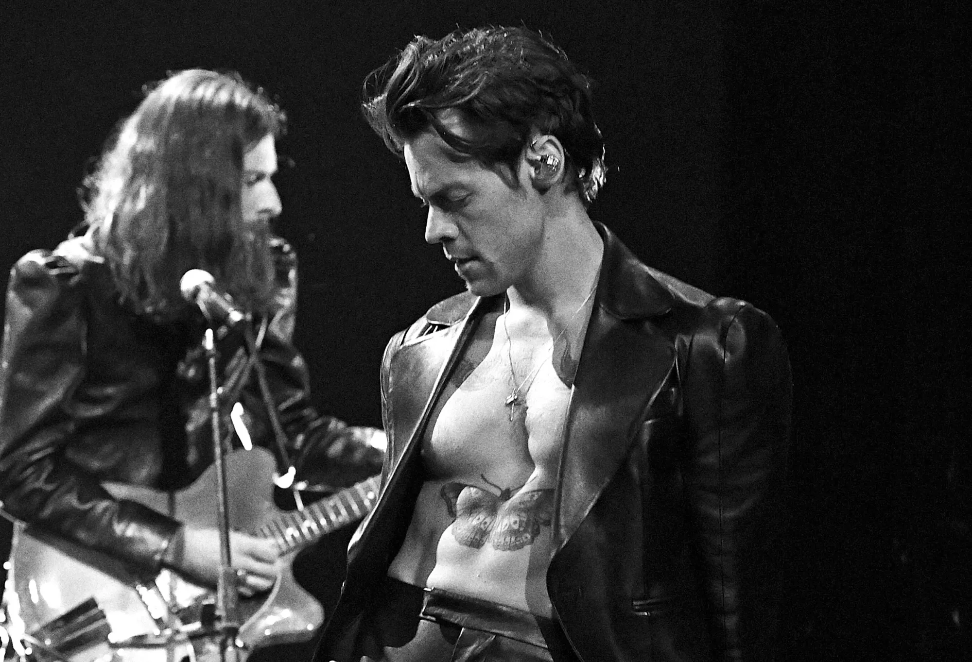 Pics Harry Styles Grammys 2021 That You Need See Again