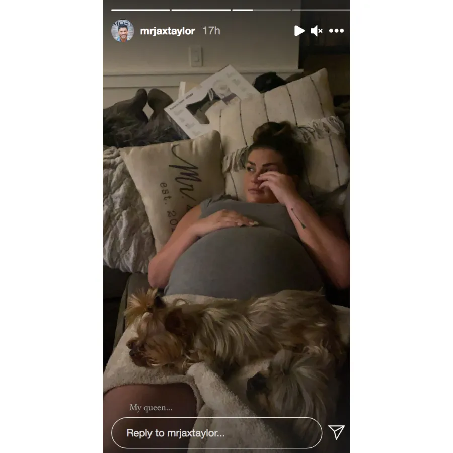 Pregnant Brittany Cartwright baby bump