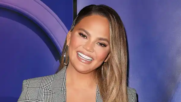 See All the Wigs Getting Chrissy Teigen Through Her ‘Midlife Crisis’